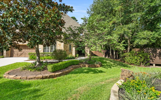 15 Violetta Ct