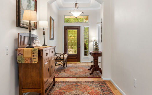 30 W Windsor Hills Cir