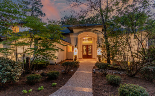 55 S Benton Woods Circle